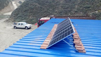 甘肅白銀礦區(qū)及蘭州地區(qū)太陽(yáng)能發(fā)電解決方案 900W至1KW光伏設(shè)備的應(yīng)用與展望
